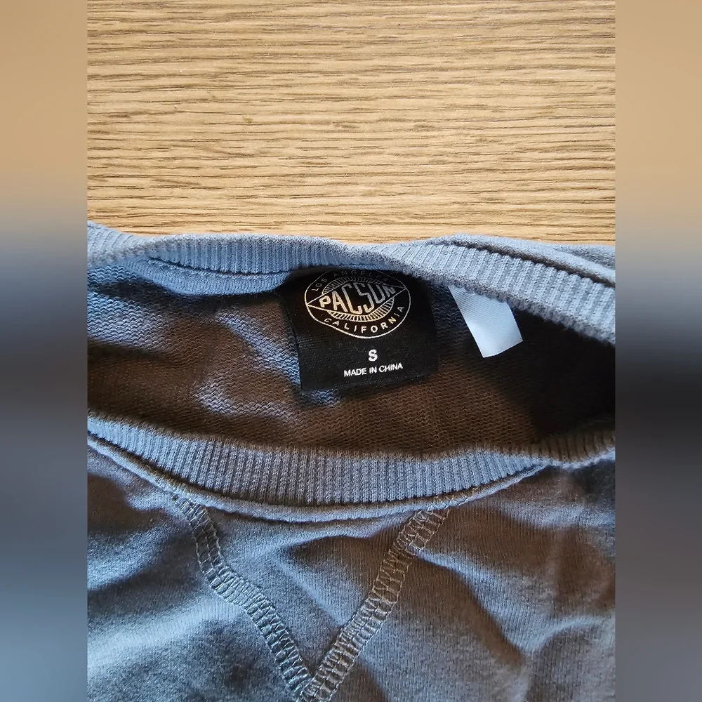 PacSun Boston Red Sox Gray Sweatshirt, Size Small